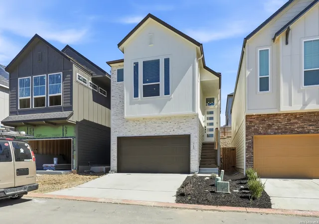 Photo 2 of Sale Pending at 6464 Babcock Rd #712, San Antonio, TX 78249 | MLS# 1931532 | Listing updated on 2026-03-16