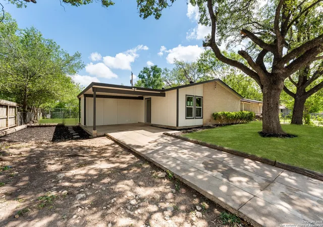 Photo 1 of Single family home for sale at 4119 Tamarak Dr, San Antonio, TX 78220 | MLS# 1931610 | Listing updated on 2026-04-10