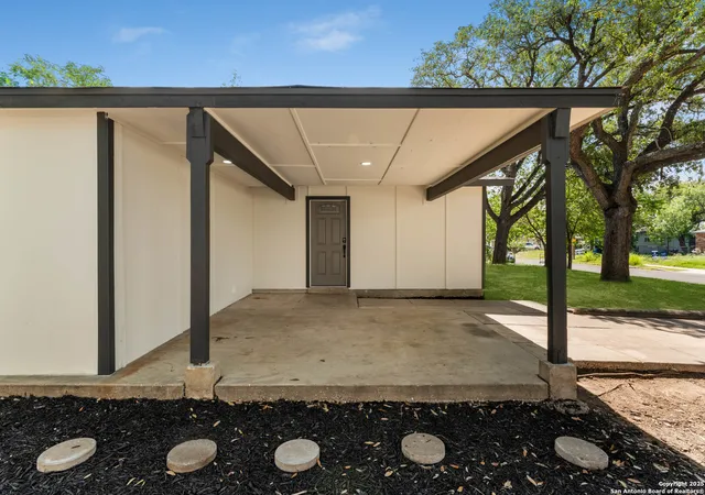 Photo 3 of Single family home for sale at 4119 Tamarak Dr, San Antonio, TX 78220 | MLS# 1931610 | Listing updated on 2026-04-10