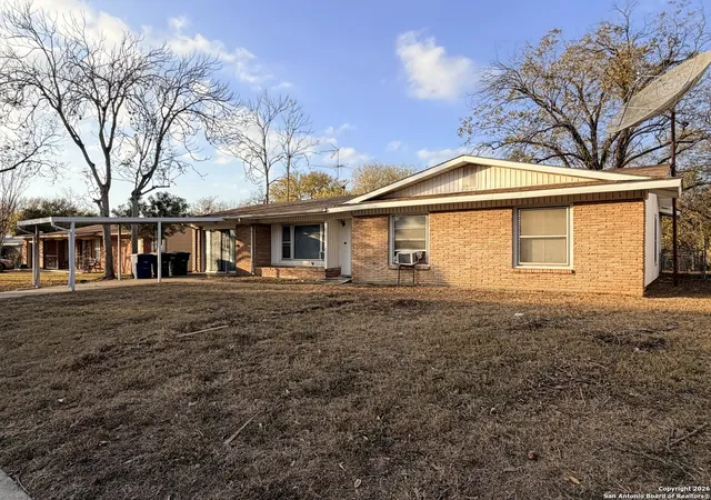Photo 3 of Single family home for sale at 4827 Newcome, San Antonio, TX 78229 | MLS# 1931621 | Listing updated on 2026-02-08