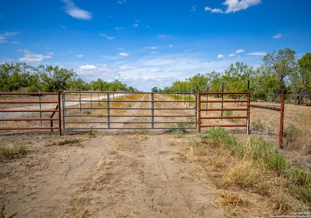 5th image of Tbd Felix Rd, Saint Hedwig, TX 78152 | MLS# 1931737