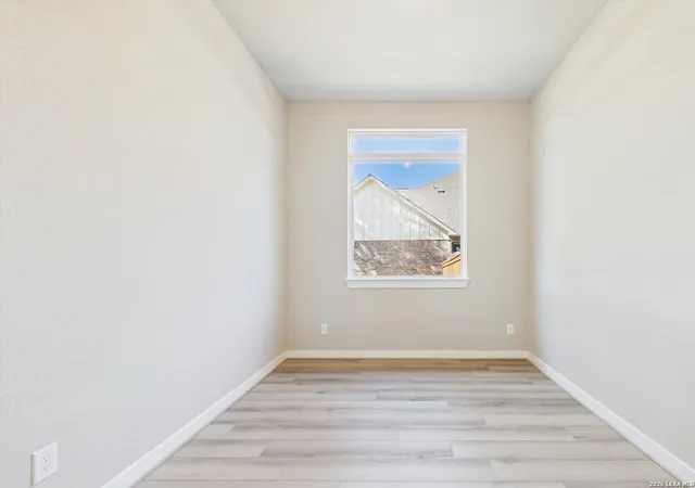 Photo 3 of Sale Pending at 429 Foxbrook Way, Cibolo, TX 78108 | MLS# 1931855 | Listing updated on 2026-04-16