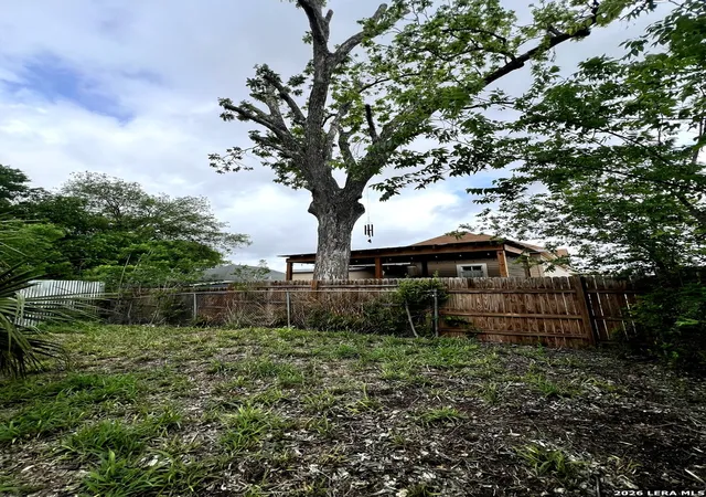 Photo 2 of Single family home for sale at 115 Glorietta, San Antonio, TX 78202 | MLS# 1931873 | Listing updated on 2026-07-23