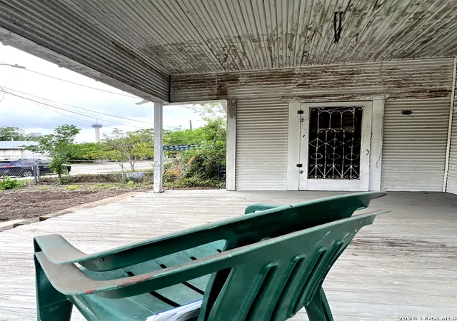 Photo 3 of Single family home for sale at 115 Glorietta, San Antonio, TX 78202 | MLS# 1931873 | Listing updated on 2026-07-23