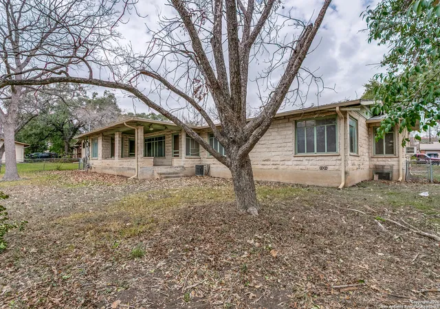 Homes for sale in San Antonio, TX | 2334 W Gramercy, San Antonio, TX 78201 | MLS# 1931901