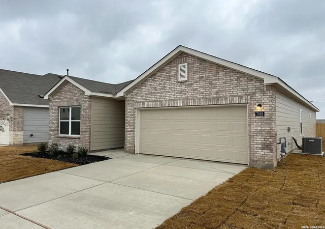 Photo 2 of Sale Pending at 7019 Sycamore Holw, San Antonio, TX 78252 | MLS# 1932041 | Listing updated on 2026-02-17