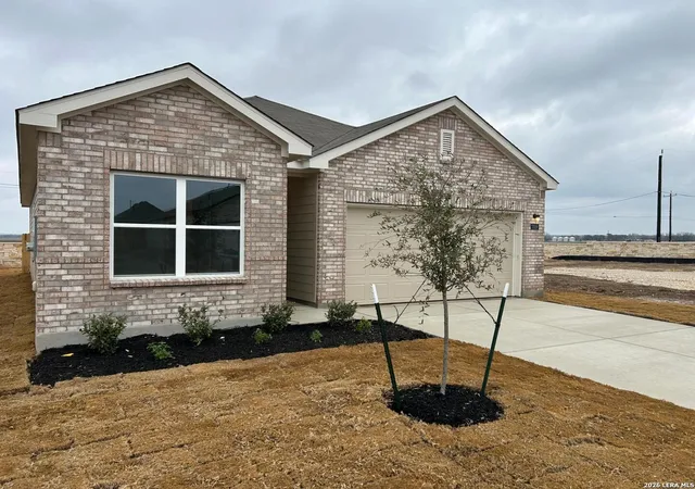 Photo 3 of Sale Pending at 7019 Sycamore Holw, San Antonio, TX 78252 | MLS# 1932041 | Listing updated on 2026-02-17