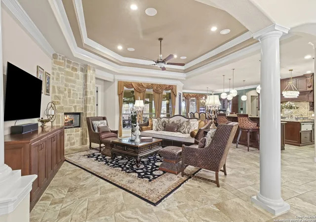 Photo 4 of Sale Pending at 9620 Trophy Oaks, San Antonio, TX 78266 | MLS# 1932069 | Listing updated on 2026-01-20