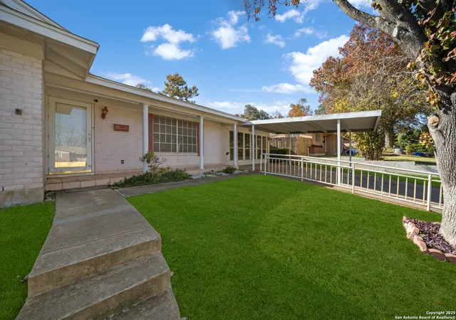 Photo 3 of Sale Pending at 3802 Oak, San Antonio, TX 78228 | MLS# 1932144 | Listing updated on 2026-02-18