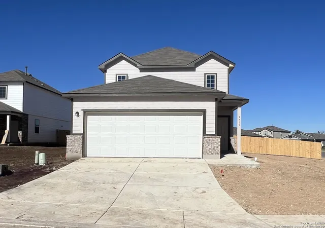 Photo 2 of Sale Pending at 5719 Agate Cir, San Antonio, TX 78222 | MLS# 1932147 | Listing updated on 2026-02-19