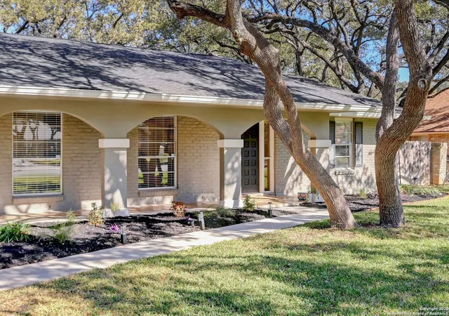 Photo 3 of Sale Pending at 133 Garrapata Ln, San Antonio, TX 78232 | MLS# 1932168 | Listing updated on 2026-03-08