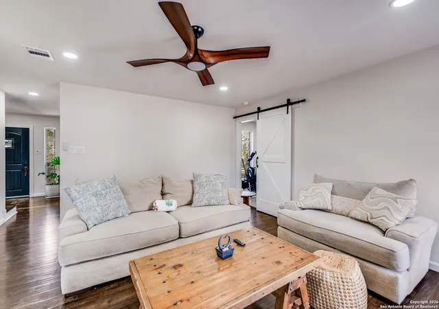 5th image of 432 Rebecca Springs Rd, Spring Branch, TX 78070 | MLS# 1932199