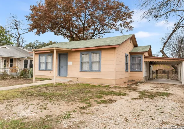 Photo 3 of Sale Pending at 307 Jennings, San Antonio, TX 78225 | MLS# 1932218 | Listing updated on 2026-02-11