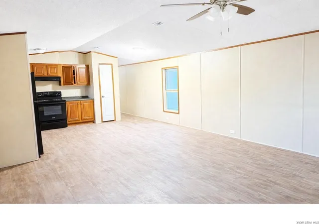 4th image of 316 Simmons, Aguadulce, TX 78330 | MLS# 1932228