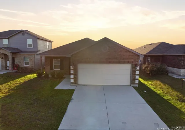 Photo 4 of Single family home for sale at 14651 Latigo, Elmendorf, TX 78112 | MLS# 1932236 | Listing updated on 2026-01-18