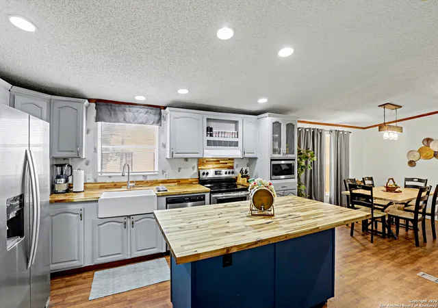 5th image of 1438 Country, Marion, TX 78124 | MLS# 1932237