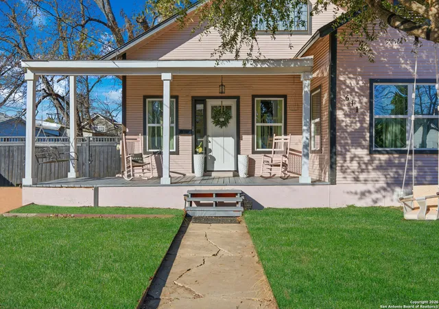 3rd image of 611 Barrett, San Antonio, TX 78225 | MLS# 1932239