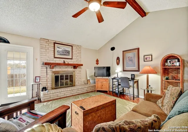 Photo 3 of Sale Pending at 5814 Echoway, San Antonio, TX 78247 | MLS# 1932241 | Listing updated on 2026-03-07