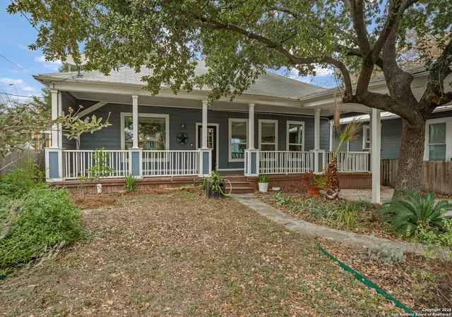 Photo 4 of Sale Pending at 411 E Ashby Pl, San Antonio, TX 78212 | MLS# 1932249 | Listing updated on 2026-02-16