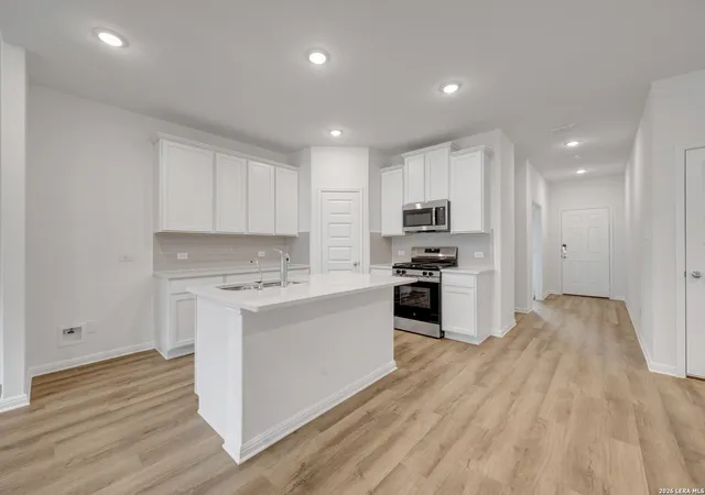 Photo 3 of Single family home for sale at 6220 Medina Oasis, San Antonio, TX 78245 | MLS# 1932321 | Listing updated on 2026-08-18