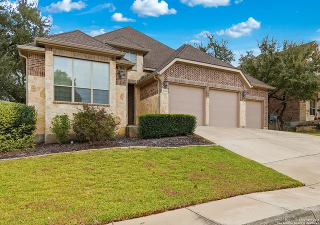 Photo 3 of Sale Pending at 8234 Two Winds, San Antonio, TX 78255 | MLS# 1932326 | Listing updated on 2026-03-04