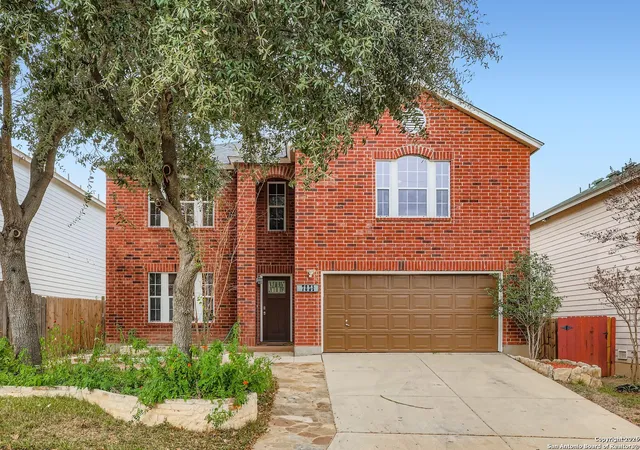 Photo 2 of Single family home for sale at 7831 Mainland Woods, San Antonio, TX 78250 | MLS# 1932360 | Listing updated on 2026-01-19