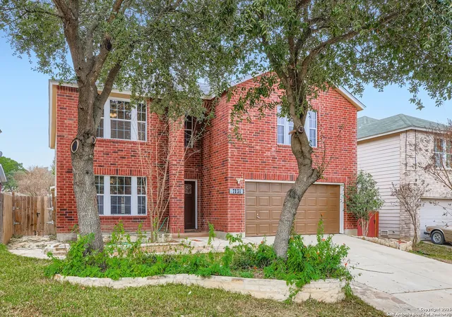 Photo 3 of Single family home for sale at 7831 Mainland Woods, San Antonio, TX 78250 | MLS# 1932360 | Listing updated on 2026-01-19