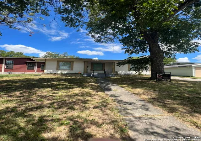 Photo 2 of Single family home for sale at 2367 Burnet, San Antonio, TX 78202 | MLS# 1932390 | Listing updated on 2026-01-19