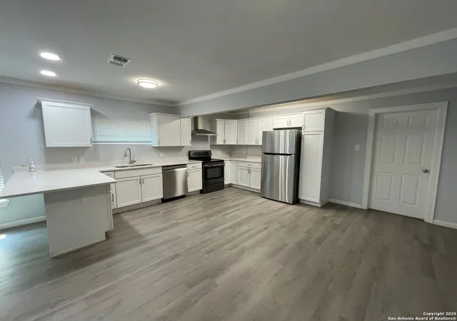 Photo 3 of Single family home for sale at 2367 Burnet, San Antonio, TX 78202 | MLS# 1932390 | Listing updated on 2026-01-19