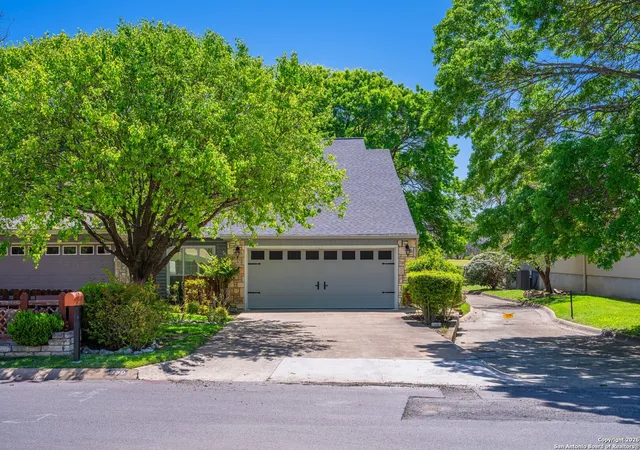 Photo 1 of Sale Pending at 530 Sand Bnd, Kerrville, TX 78028 | MLS# 1932396 | Listing updated on 2026-05-14