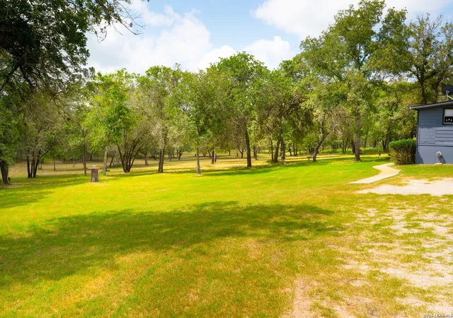 Homes for sale in La Vernia, TX | 119 Post Oak Rd, La Vernia, TX 78121 | MLS# 1932406