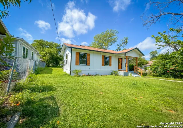3rd image of 1114 Pasadena St, San Antonio, TX 78201 | MLS# 1932426