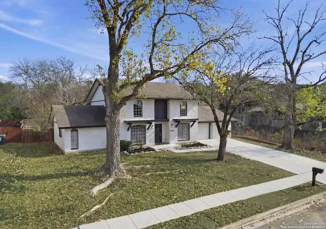 Photo 3 of Sale Pending at 15726 Timberway, San Antonio, TX 78247 | MLS# 1932530 | Listing updated on 2026-02-08