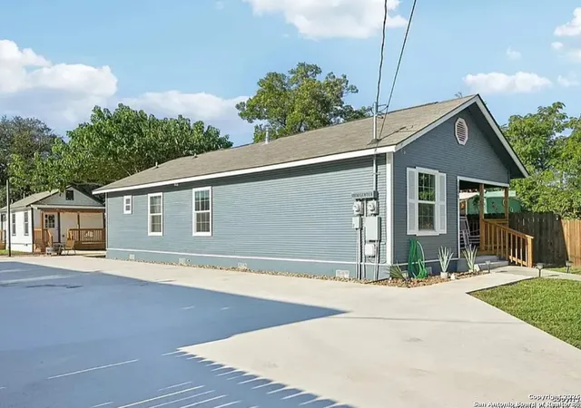 4th image of 1006 Center, San Antonio, TX 78202 | MLS# 1932571