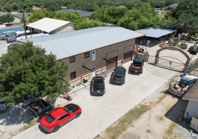 Photo 2 of Single family home for sale at 6766 Crestway, San Antonio, TX 78239 | MLS# 1932579 | Listing updated on 2026-09-14
