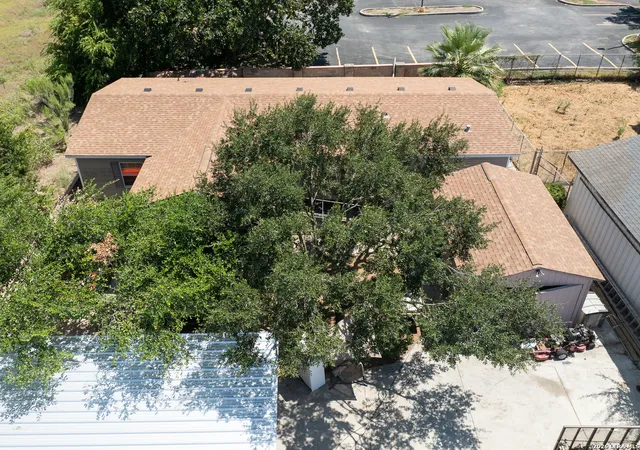 Photo 4 of Single family home for sale at 6766 Crestway, San Antonio, TX 78239 | MLS# 1932579 | Listing updated on 2026-09-14