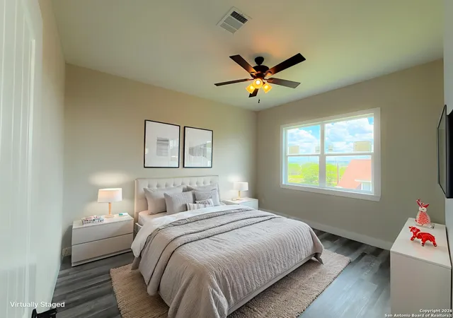 Photo 4 of Single family home for sale at 131 Friendlywood, Canyon Lake, TX 78133 | MLS# 1932656 | Listing updated on 2026-02-22