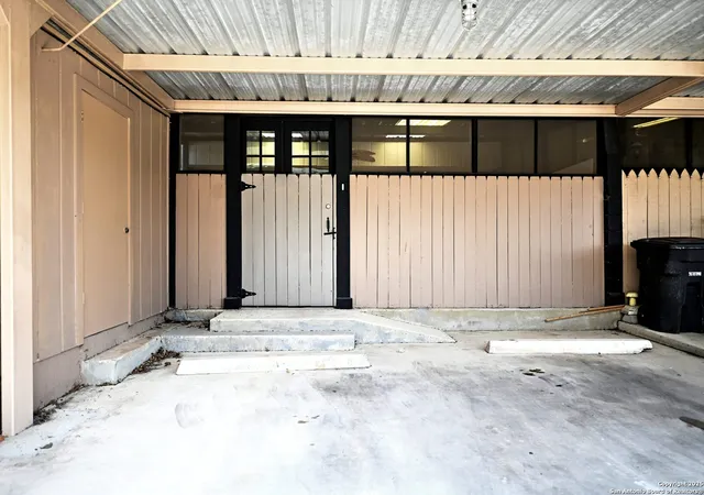 Photo 2 of Single family home for sale at 10819 S Crown, San Antonio, TX 78239 | MLS# 1932671 | Listing updated on 2026-02-02