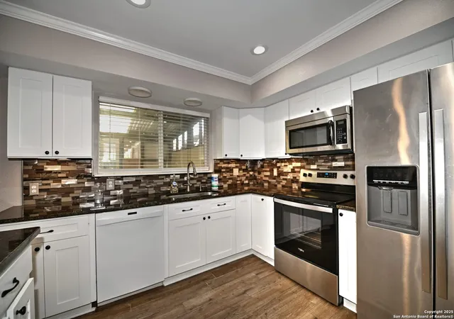 Photo 4 of Single family home for sale at 10819 S Crown, San Antonio, TX 78239 | MLS# 1932671 | Listing updated on 2026-02-02