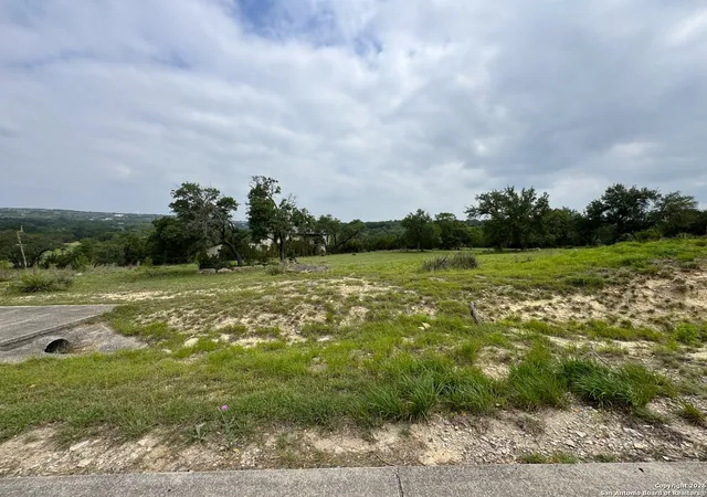 Photo 4 of Land for sale at 726 Caballo, Canyon Lake, TX 78133 | MLS# 1932746 | Listing updated on 2026-01-20