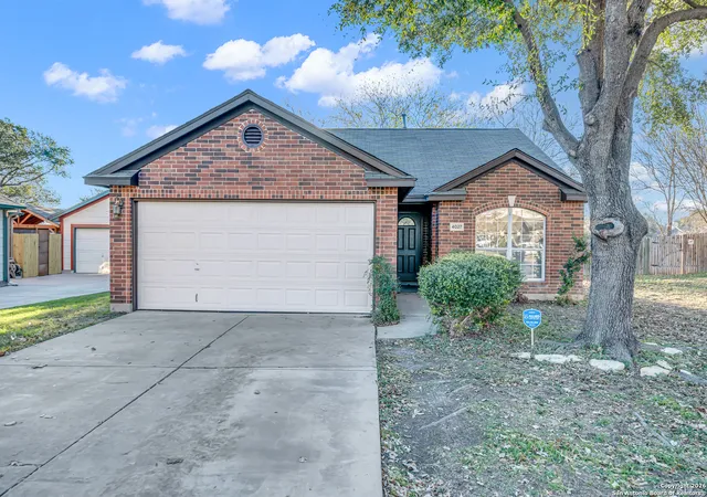 Photo 2 of Sale Pending at 4027 Albright, San Antonio, TX 78247 | MLS# 1932754 | Listing updated on 2026-02-02