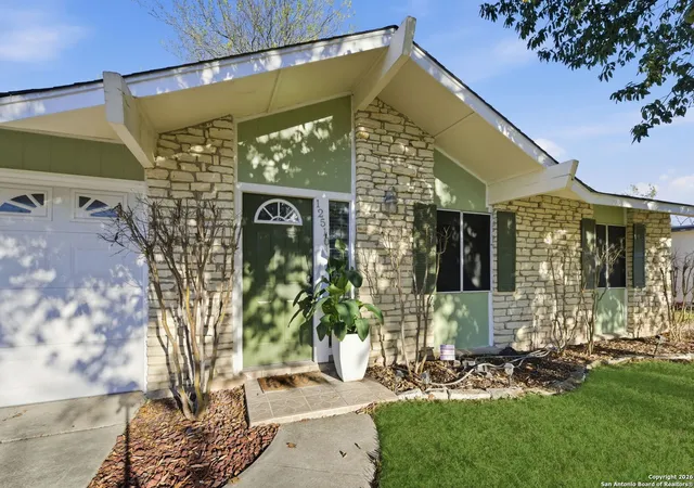 Homes for sale in Live Oak, TX | 12510 Lone Shadow, Live Oak, TX 78233 | MLS# 1932767