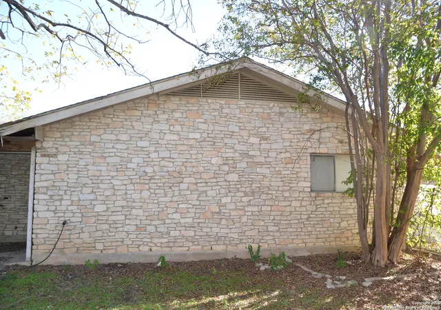 Photo 2 of Sale Pending at 11823 Casa Bonita, San Antonio, TX 78233 | MLS# 1932827 | Listing updated on 2026-02-16