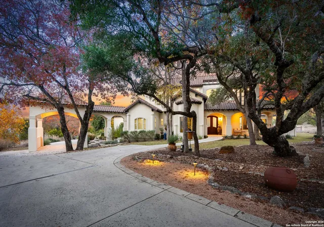 Photo 2 of Mansion for sale at 101 River Crossing, Boerne, TX 78006 | MLS# 1932871 | Listing updated on 2026-06-15