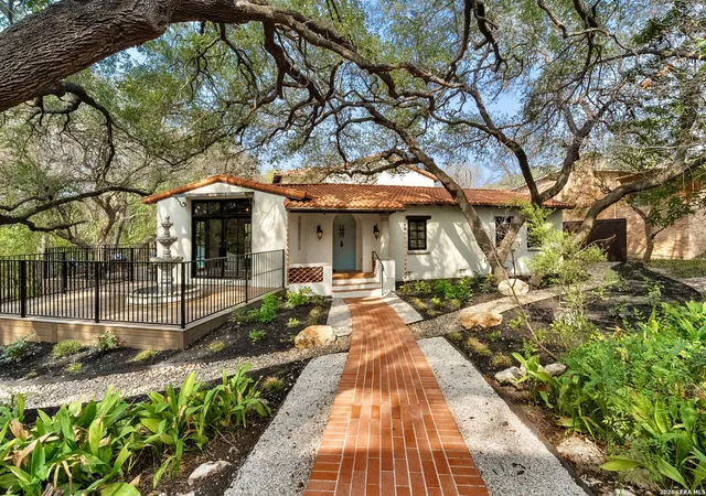 4th image of 215 Canyon, Alamo Heights, TX 78209 | MLS# 1932906