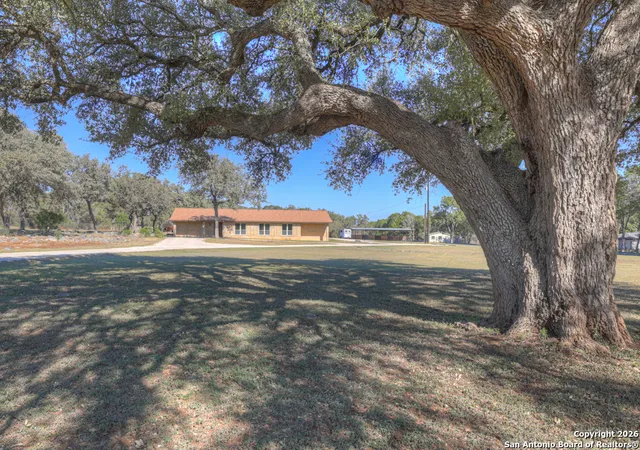 2nd image of 1080 Forest Trl, New Braunfels, TX 78132 | MLS# 1932930