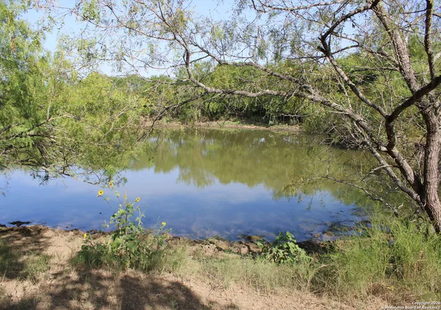 Land for sale at 760 N Greytown Rd, St. Hedwig, TX 78152 | MLS# 1932956