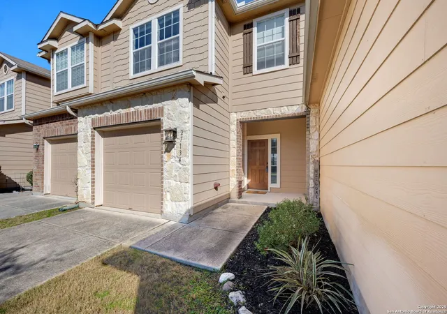 Photo 2 of Sale Pending at 27134 Villa Toscana, San Antonio, TX 78260 | MLS# 1932958 | Listing updated on 2026-02-23