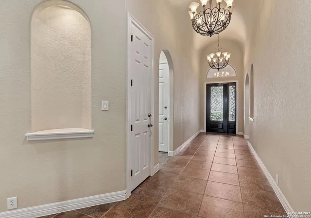 Photo 4 of Sale Pending at 16026 Huebner Blf, San Antonio, TX 78248 | MLS# 1932970 | Listing updated on 2026-03-15