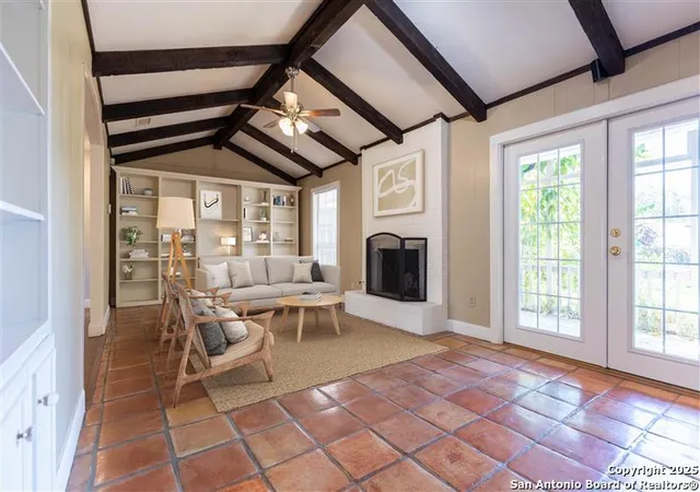 Photo 3 of Sale Pending at 10810 Grand Hvn, San Antonio, TX 78239 | MLS# 1933001 | Listing updated on 2026-01-31